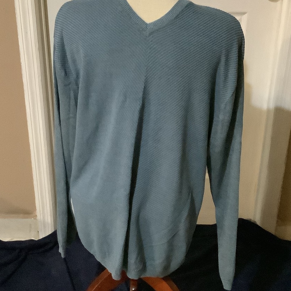 Claiborne men’s long sleeve shirt